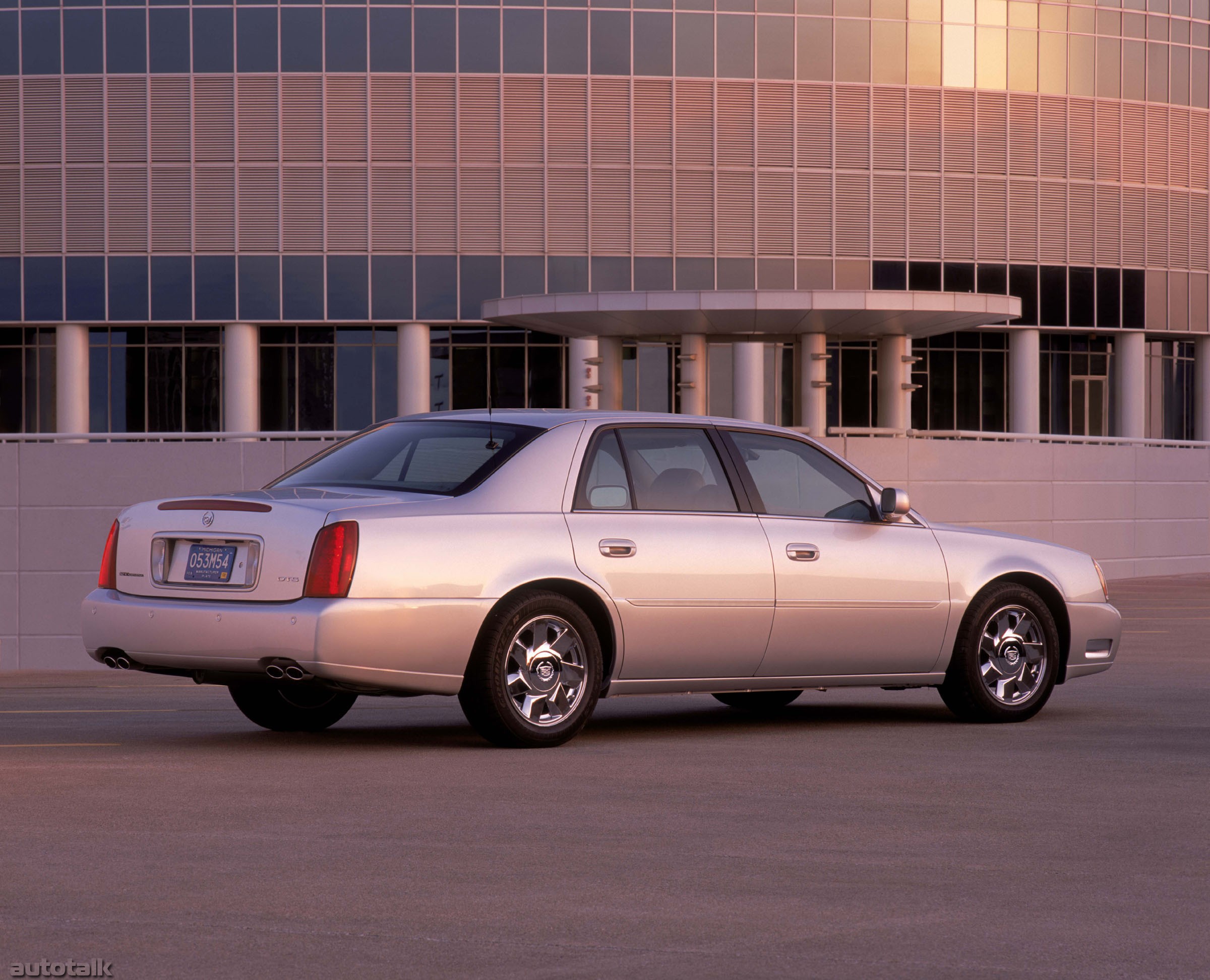 2003 Cadillac DeVille DHS
