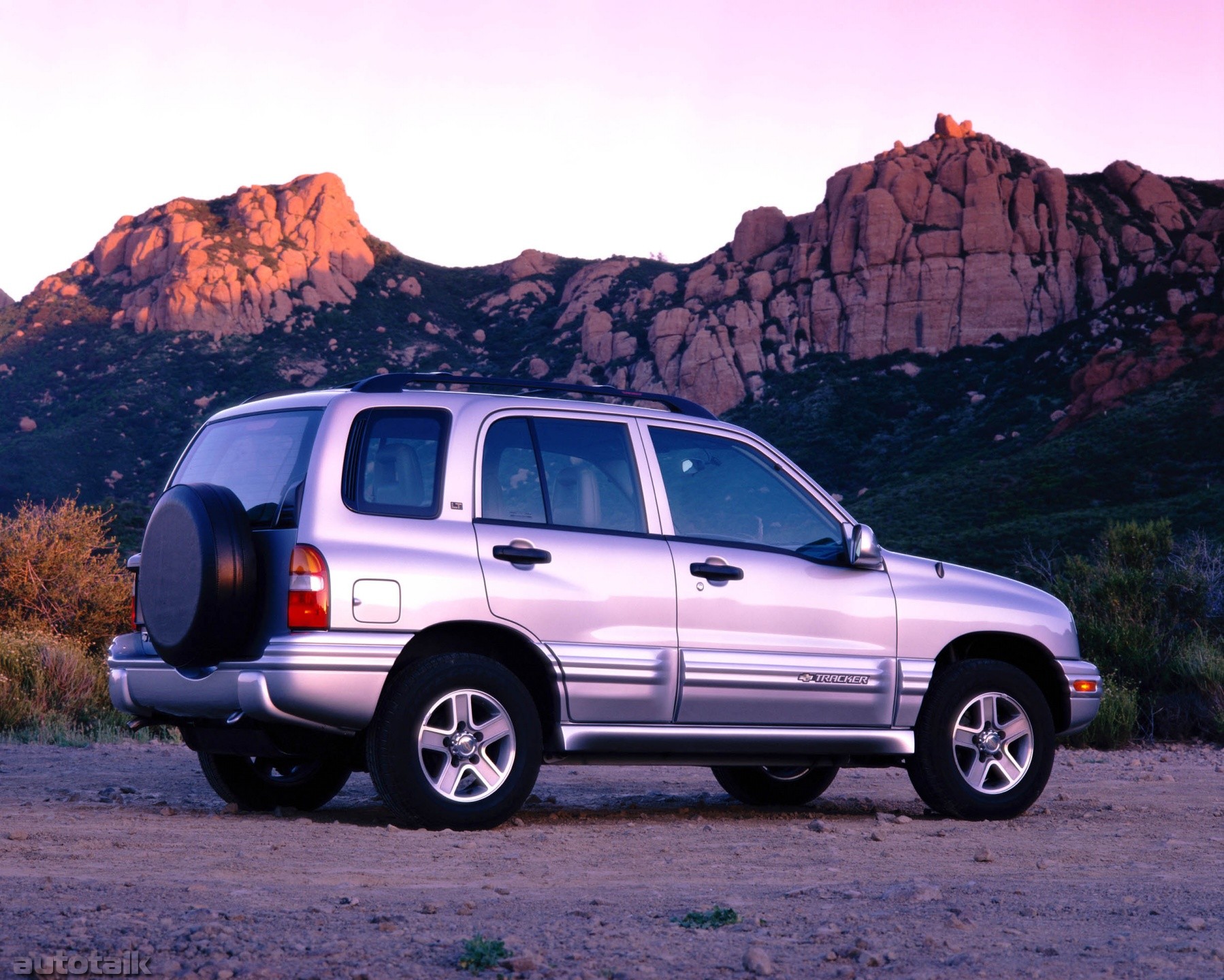 2003 Chevrolet Tracker