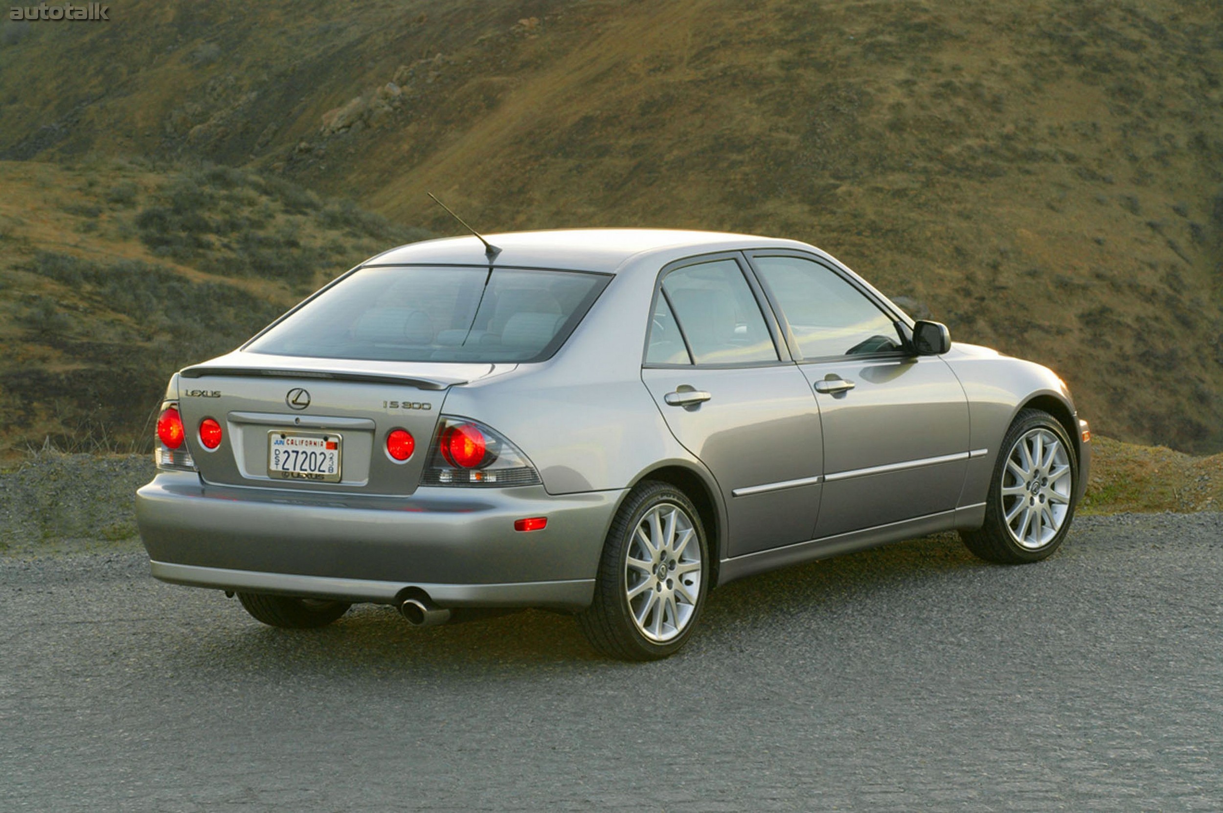 2003 Lexus IS 300