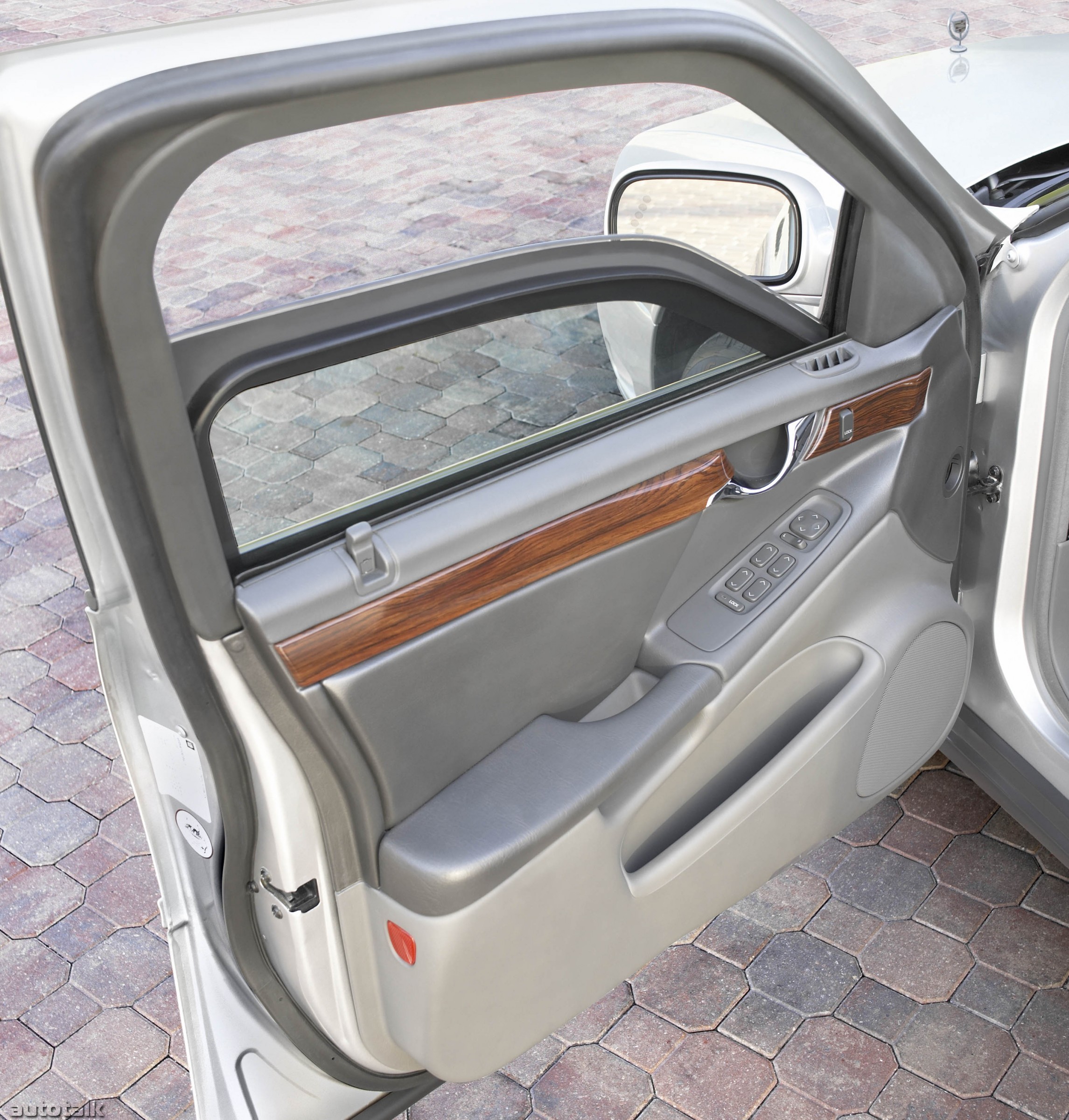 2004 Cadillac DeVille Armored