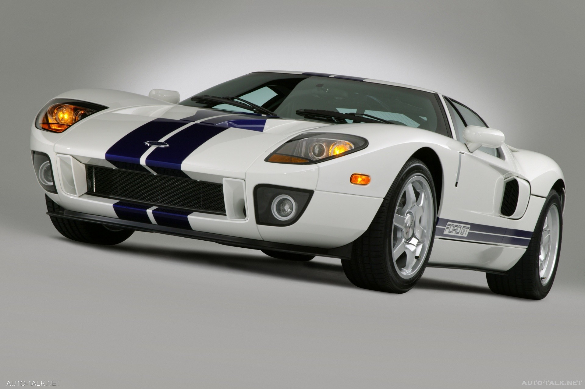 2005 Ford GT