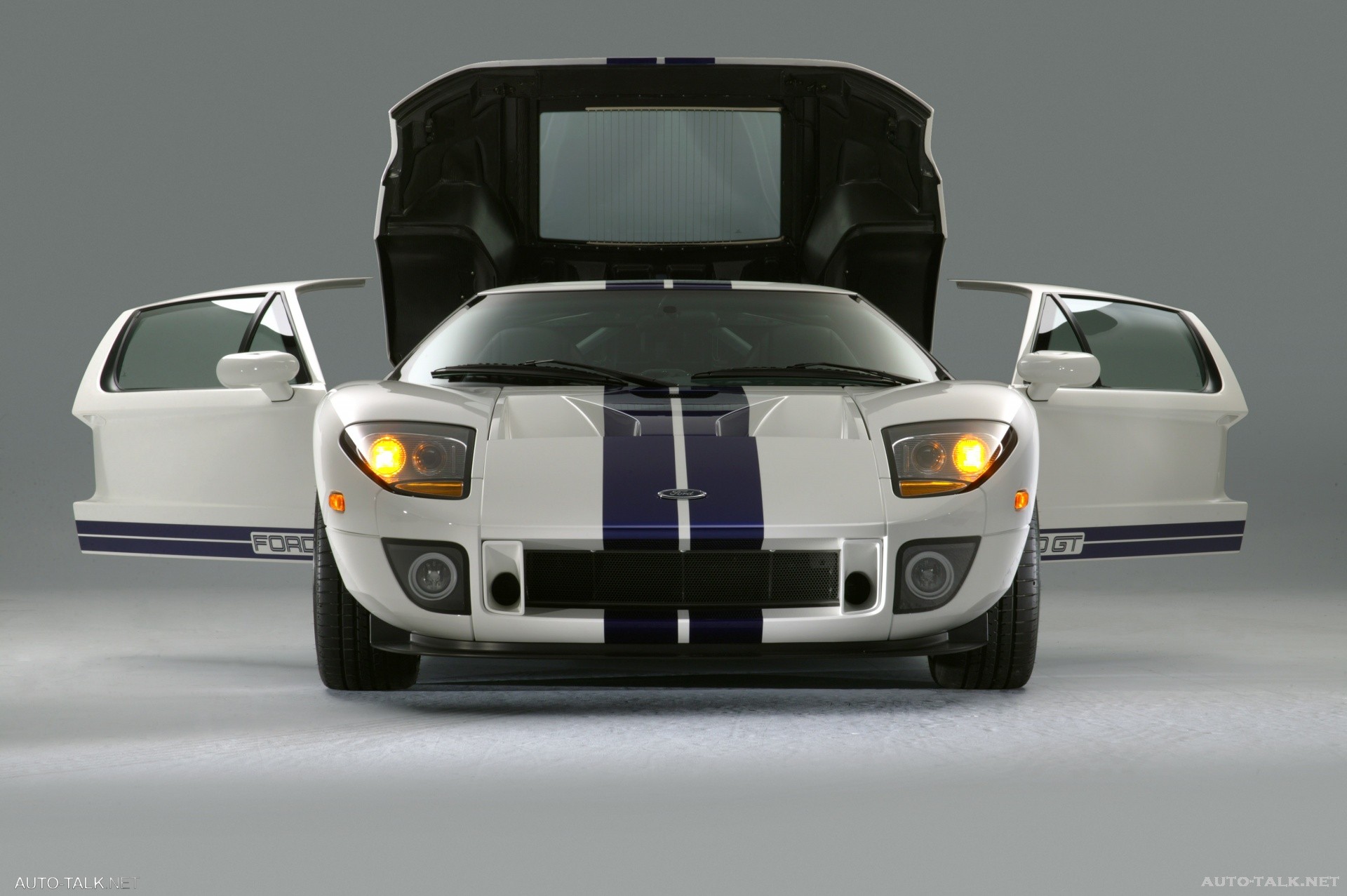 2005 Ford GT