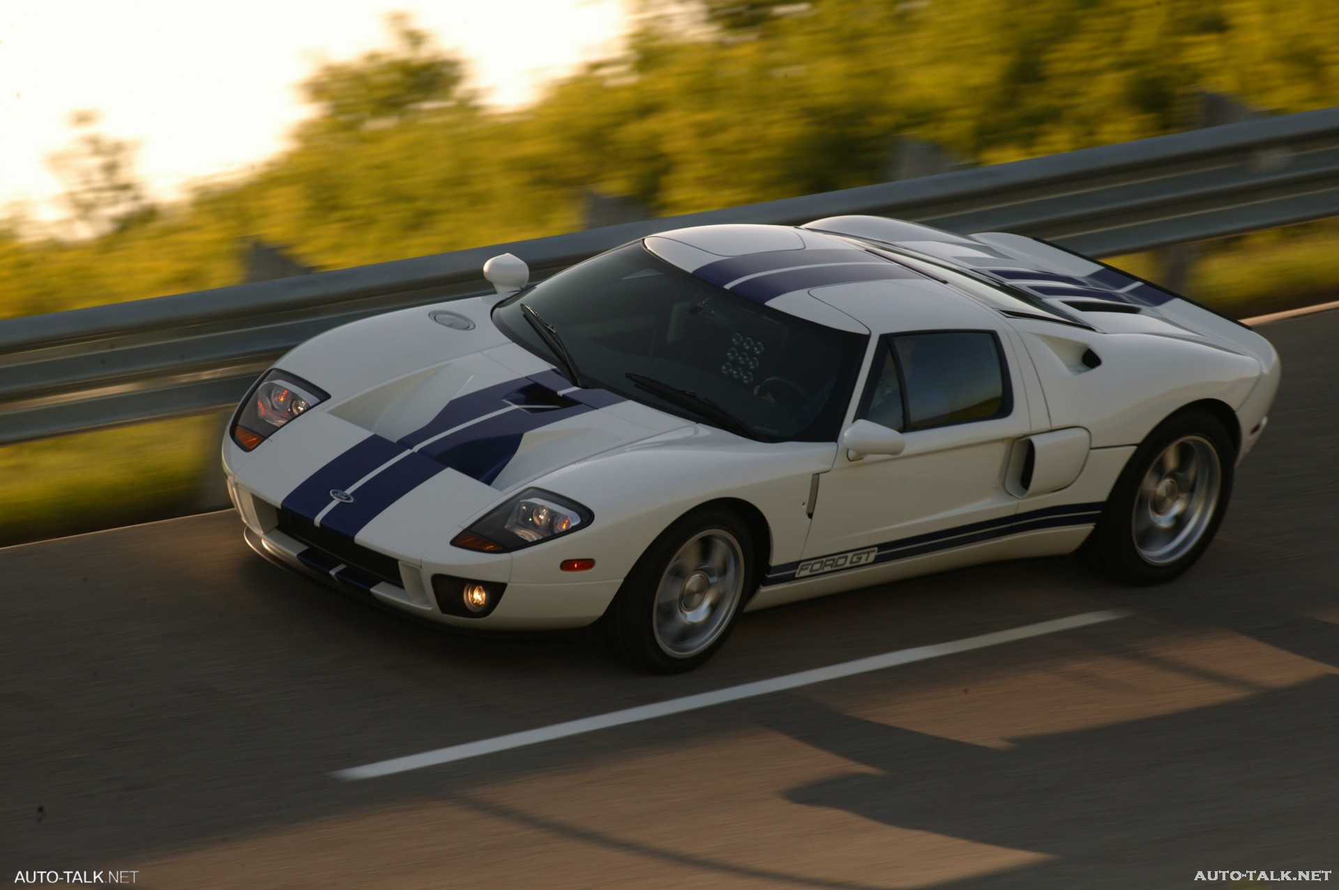2005 Ford GT