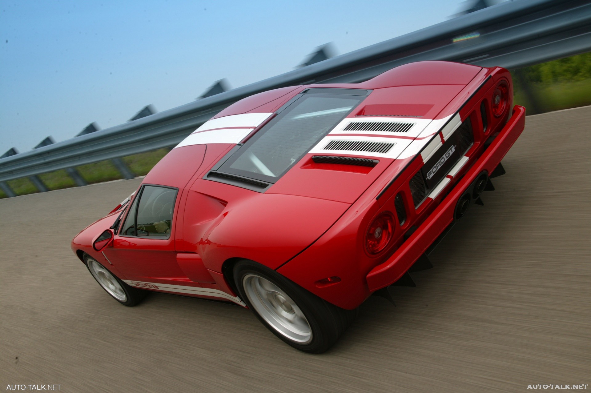 2005 Ford GT