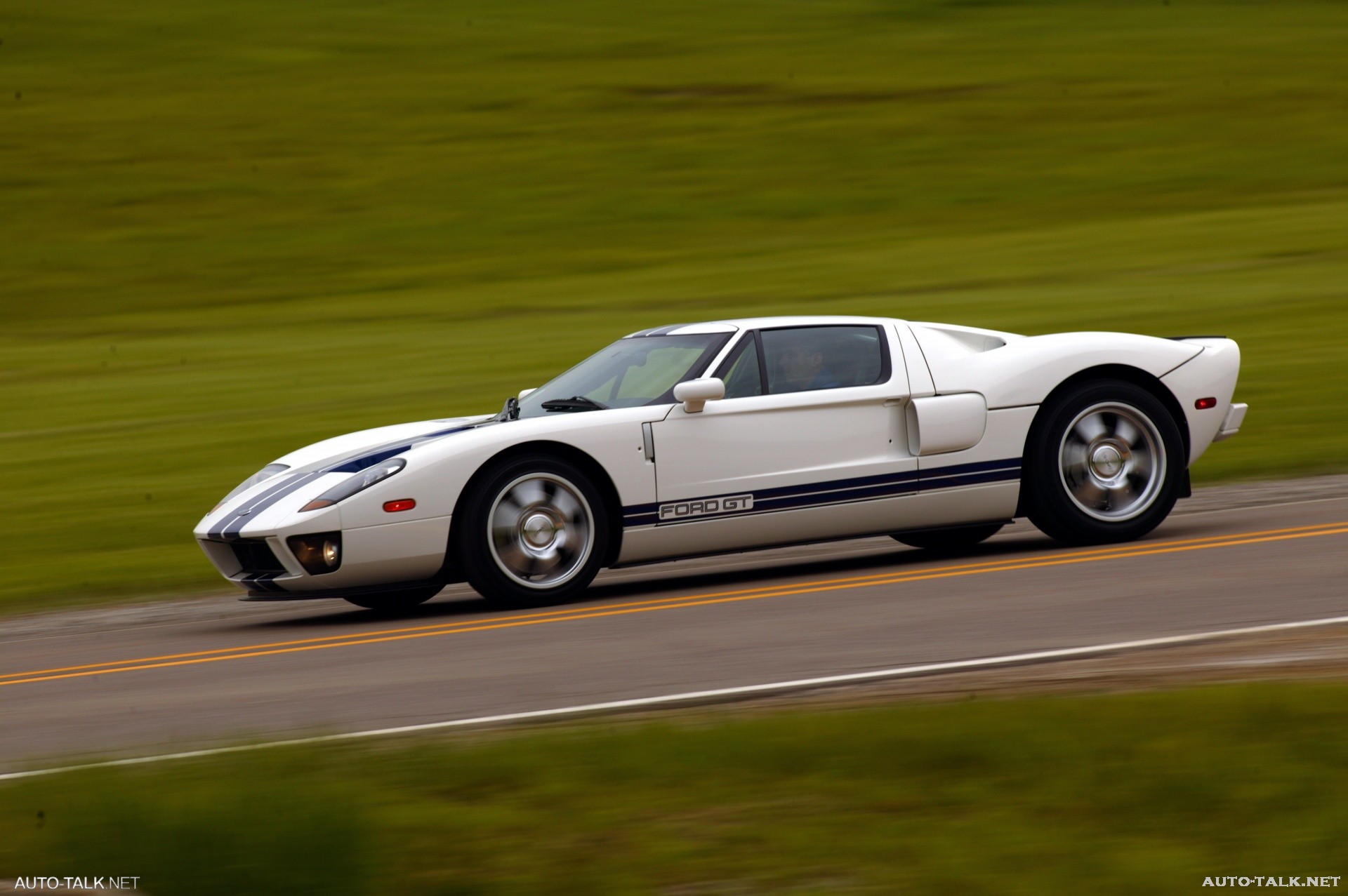 2005 Ford GT