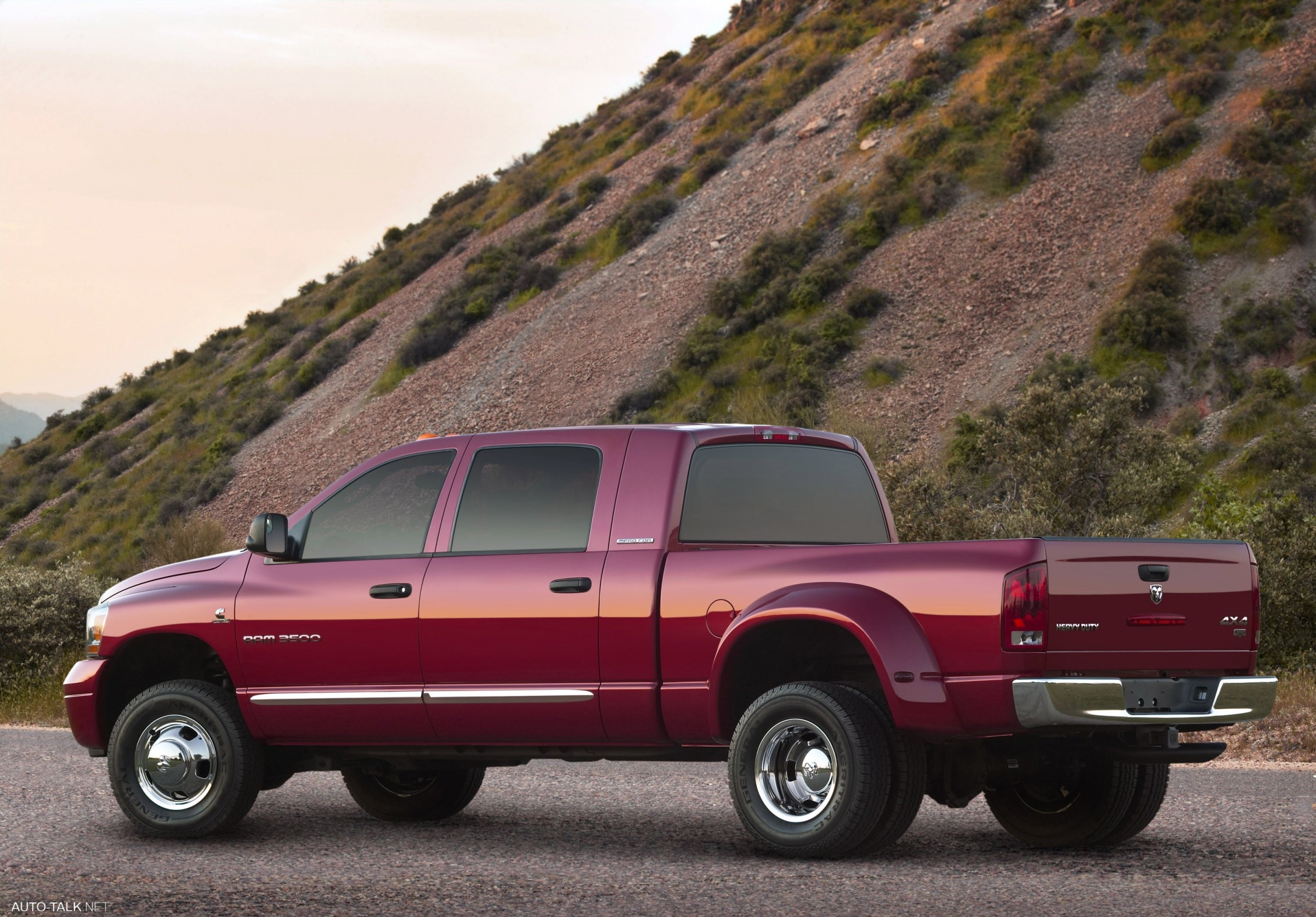 2006 Dodge Ram Mega Cab