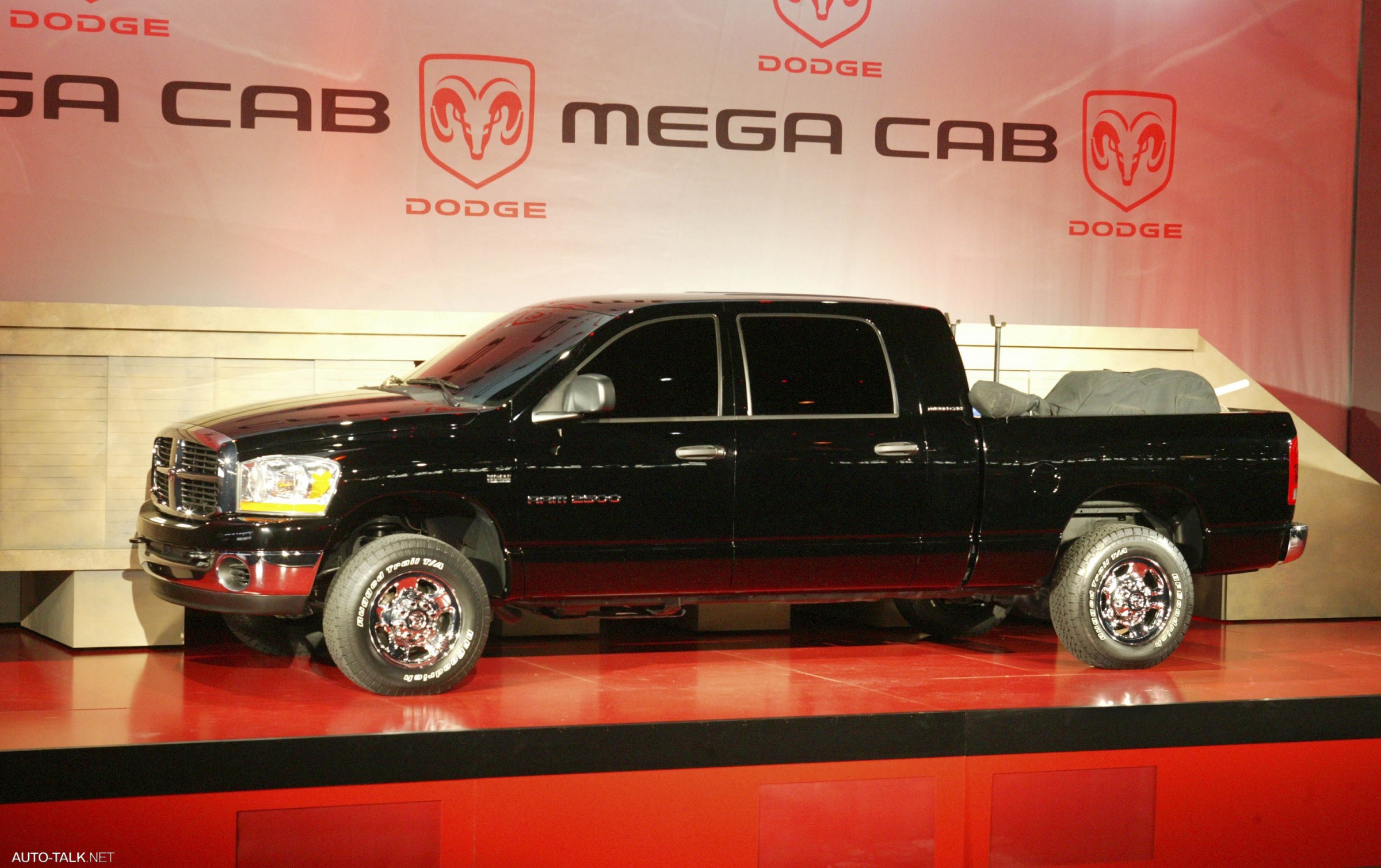 2006 Dodge Ram Mega Cab