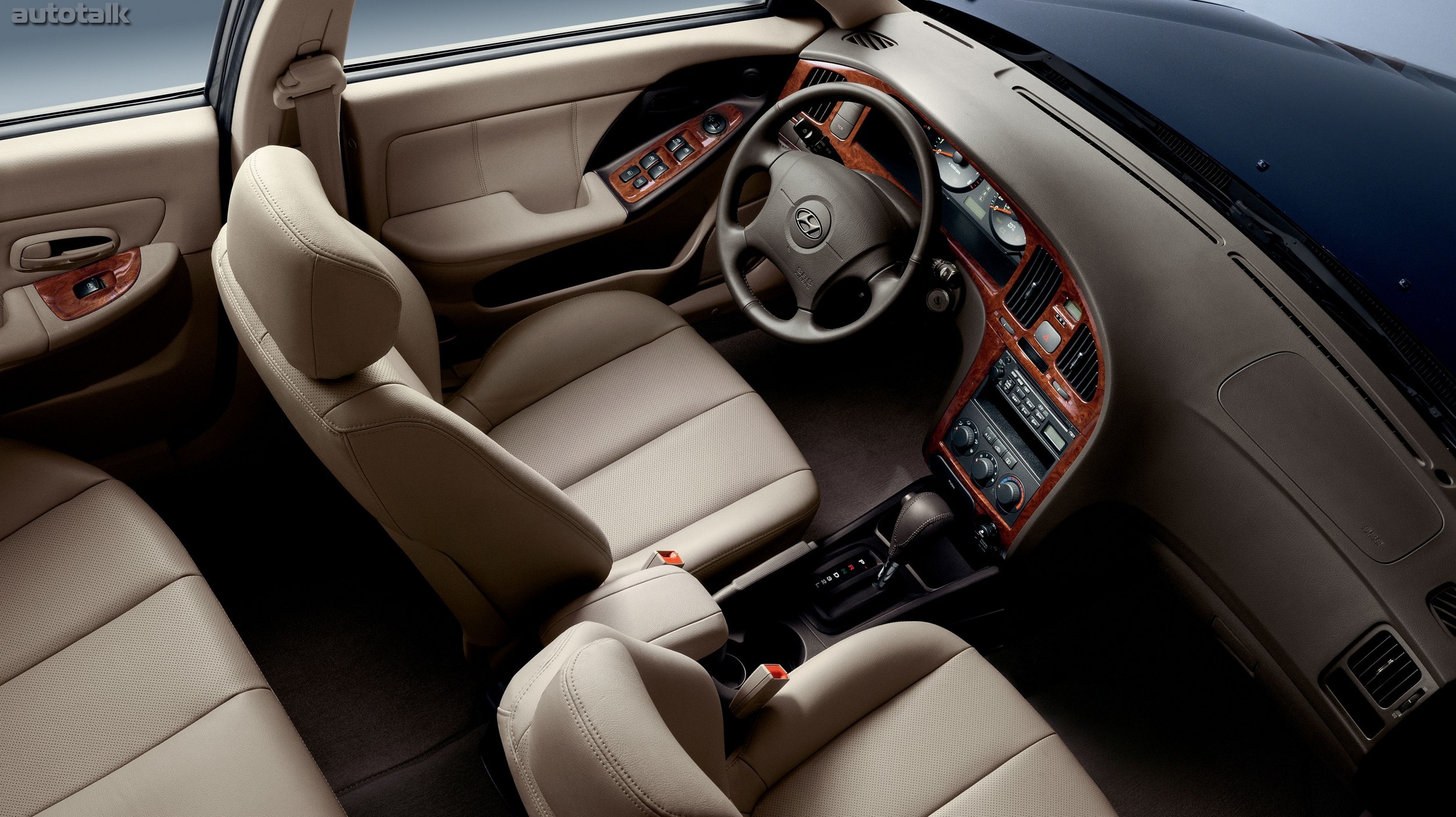 2006 Hyundai Elantra Interior