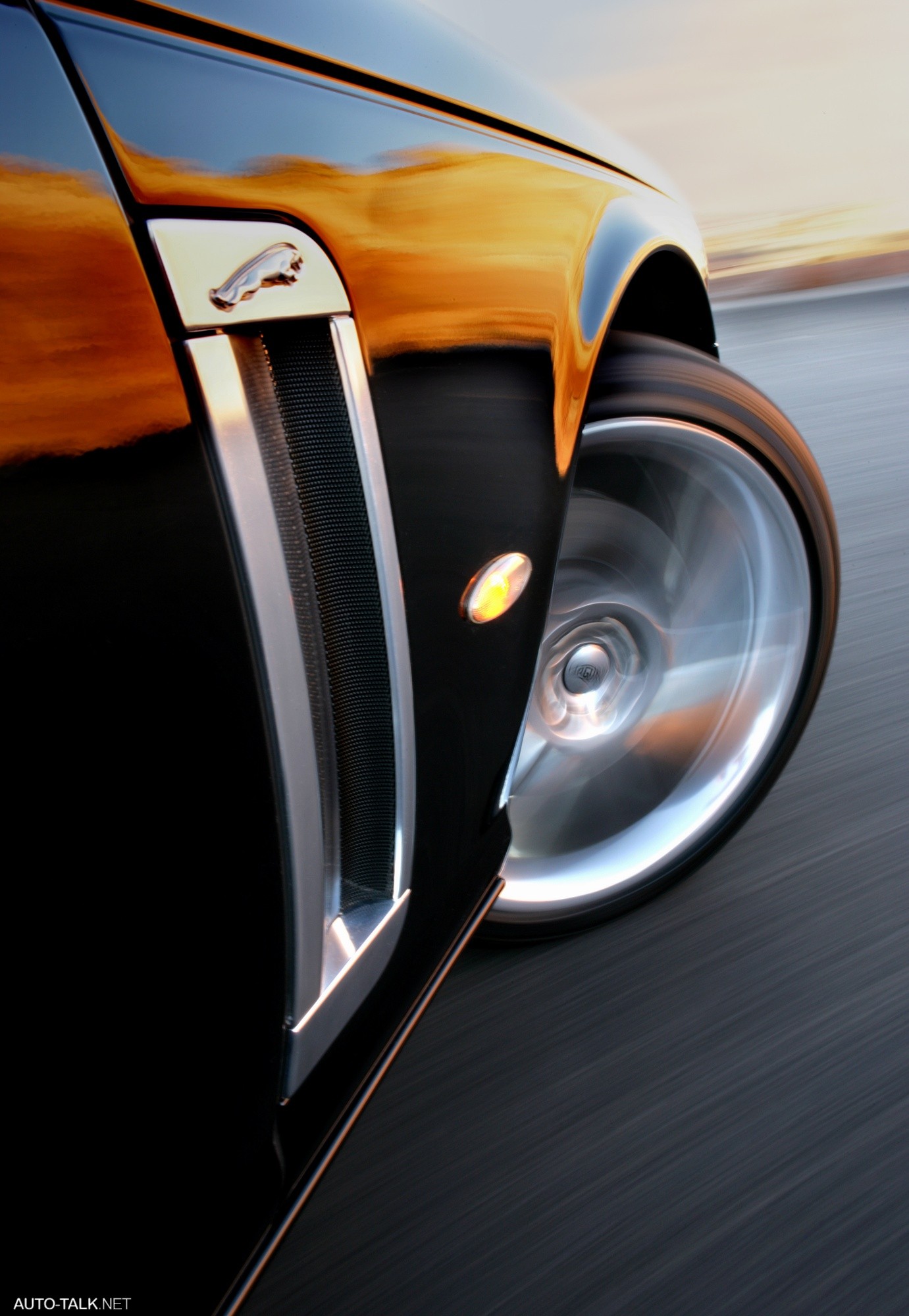 2006 Jaguar XJ Super V8 Portfolio