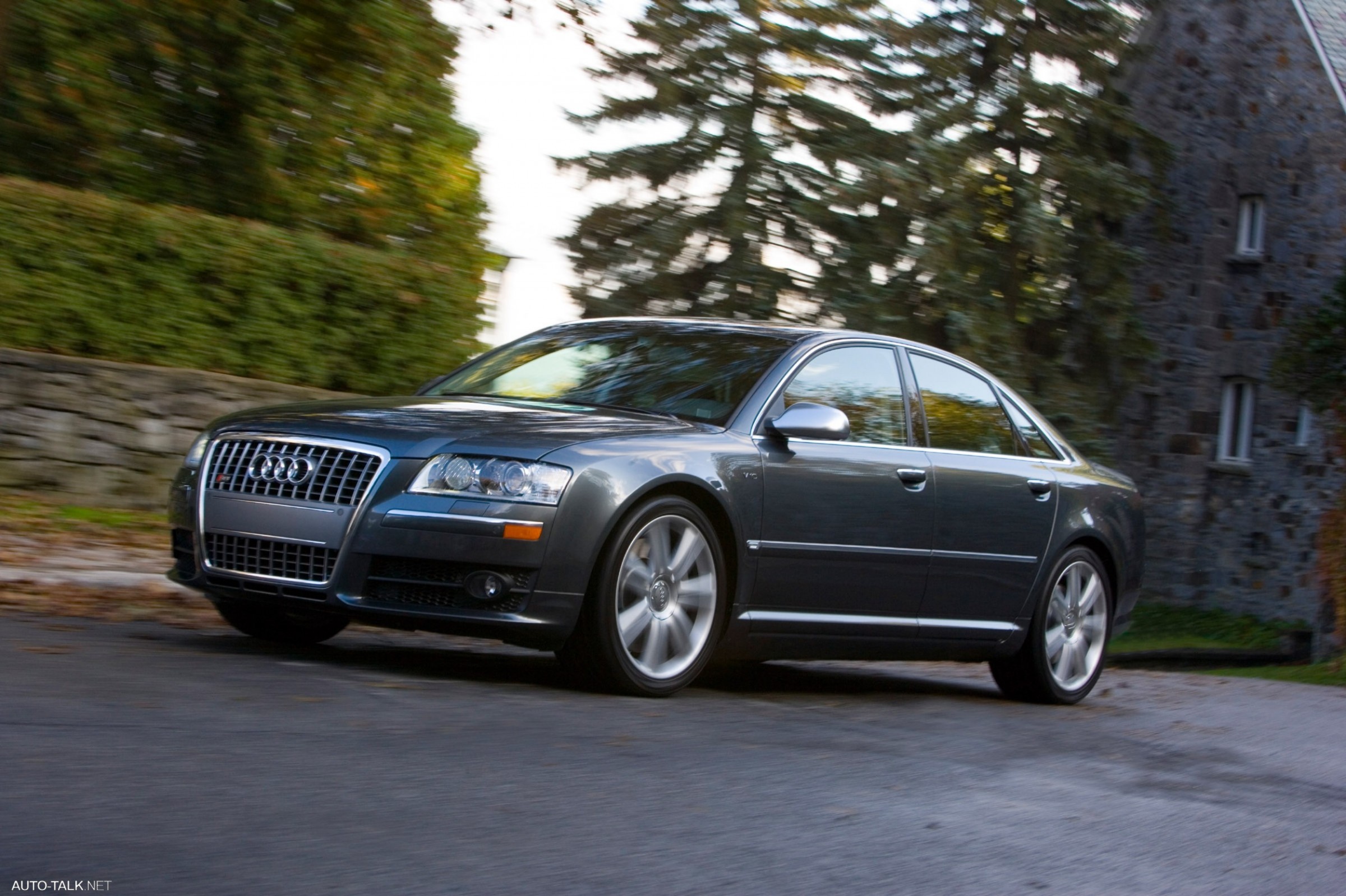 2007 Audi S8