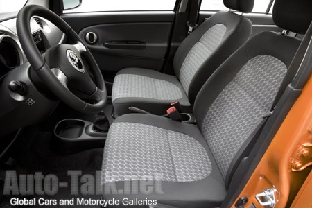 2007 Daihatsu Trevis