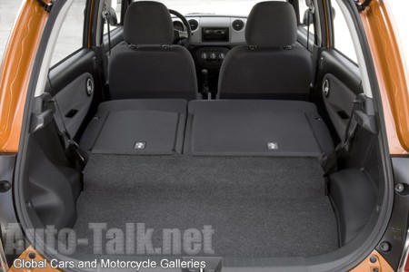 2007 Daihatsu Trevis