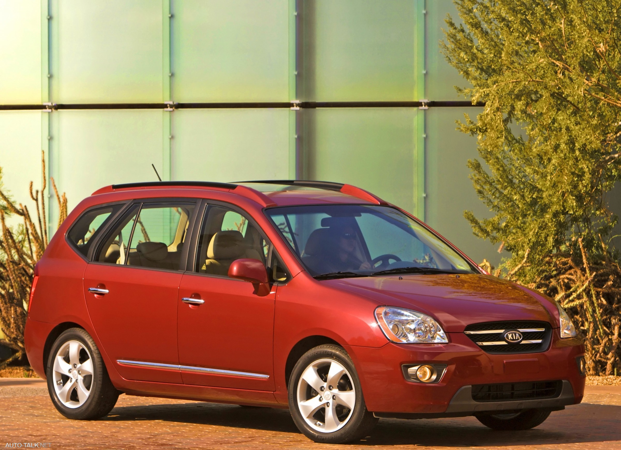 2007 Kia Rondo