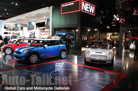 2007 Mini Sidewalk - Detroit Auto Show