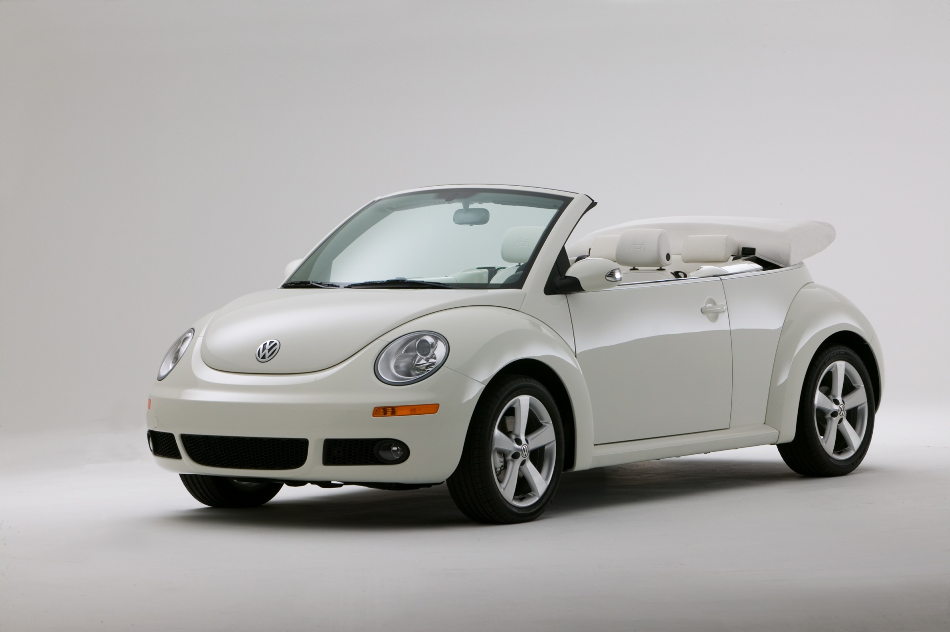 2007 Volkswagen New Beetle convertible