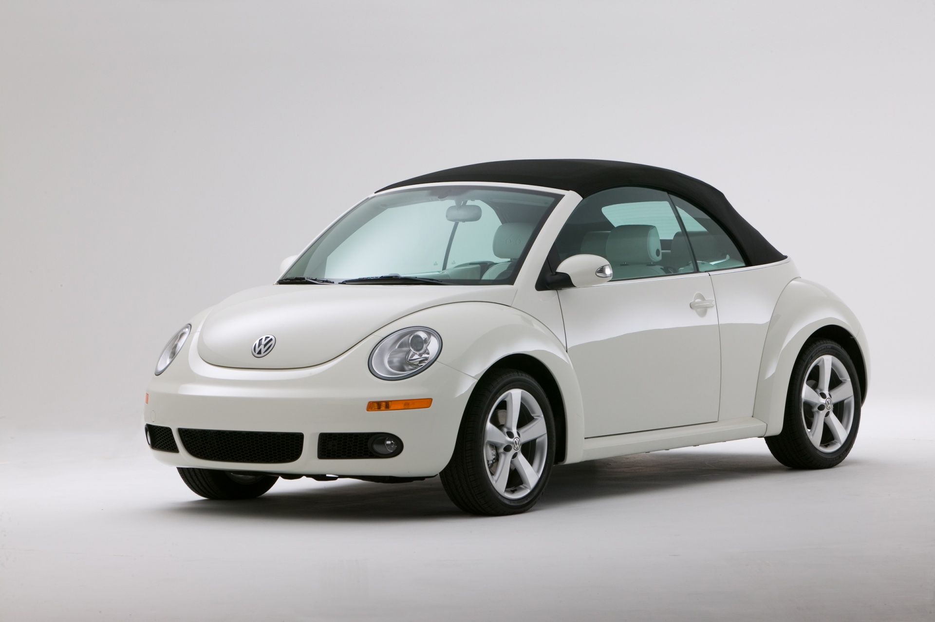 2007 Volkswagen New Beetle convertible