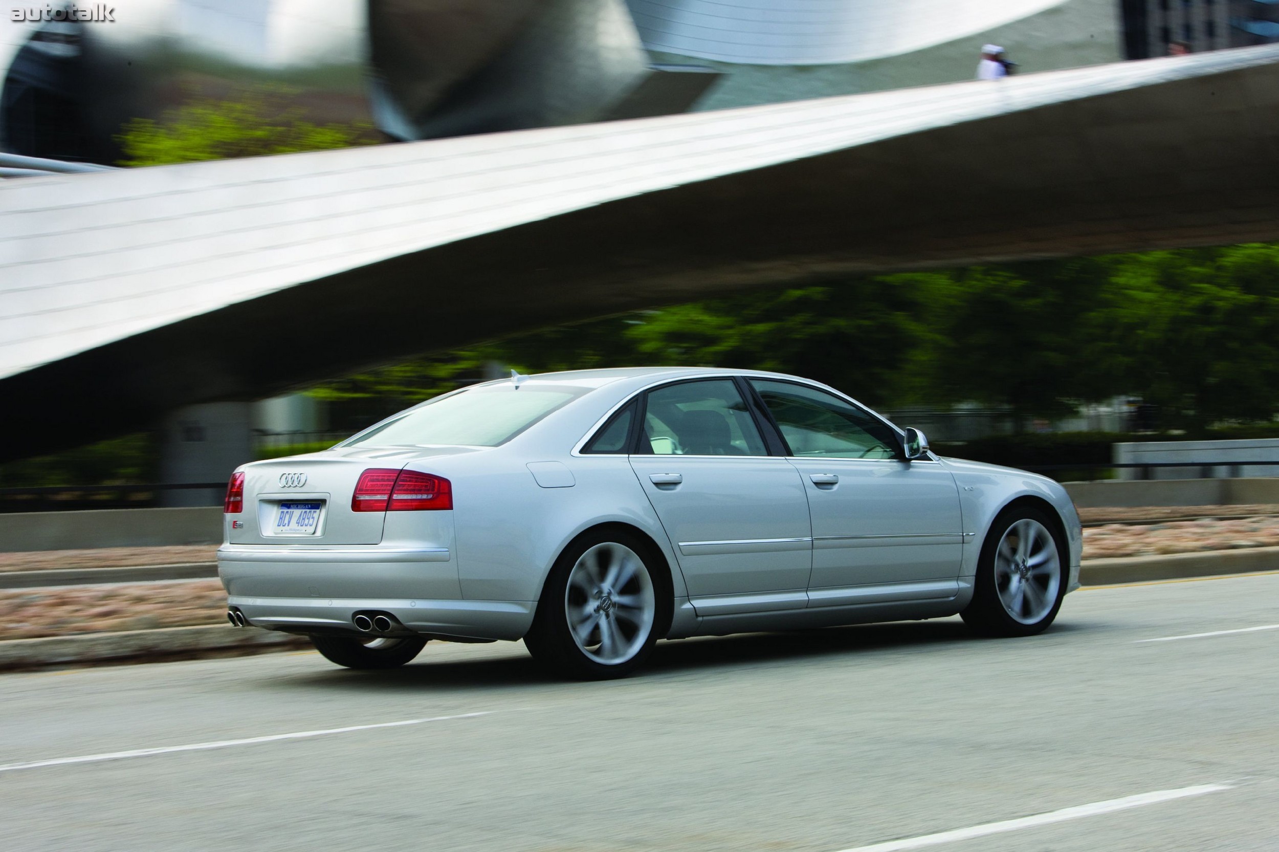 2008 Audi S8