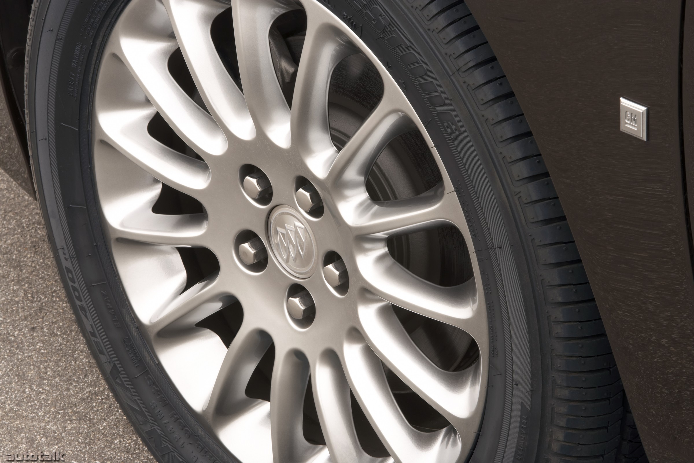 2008 Buick Lucerne Super