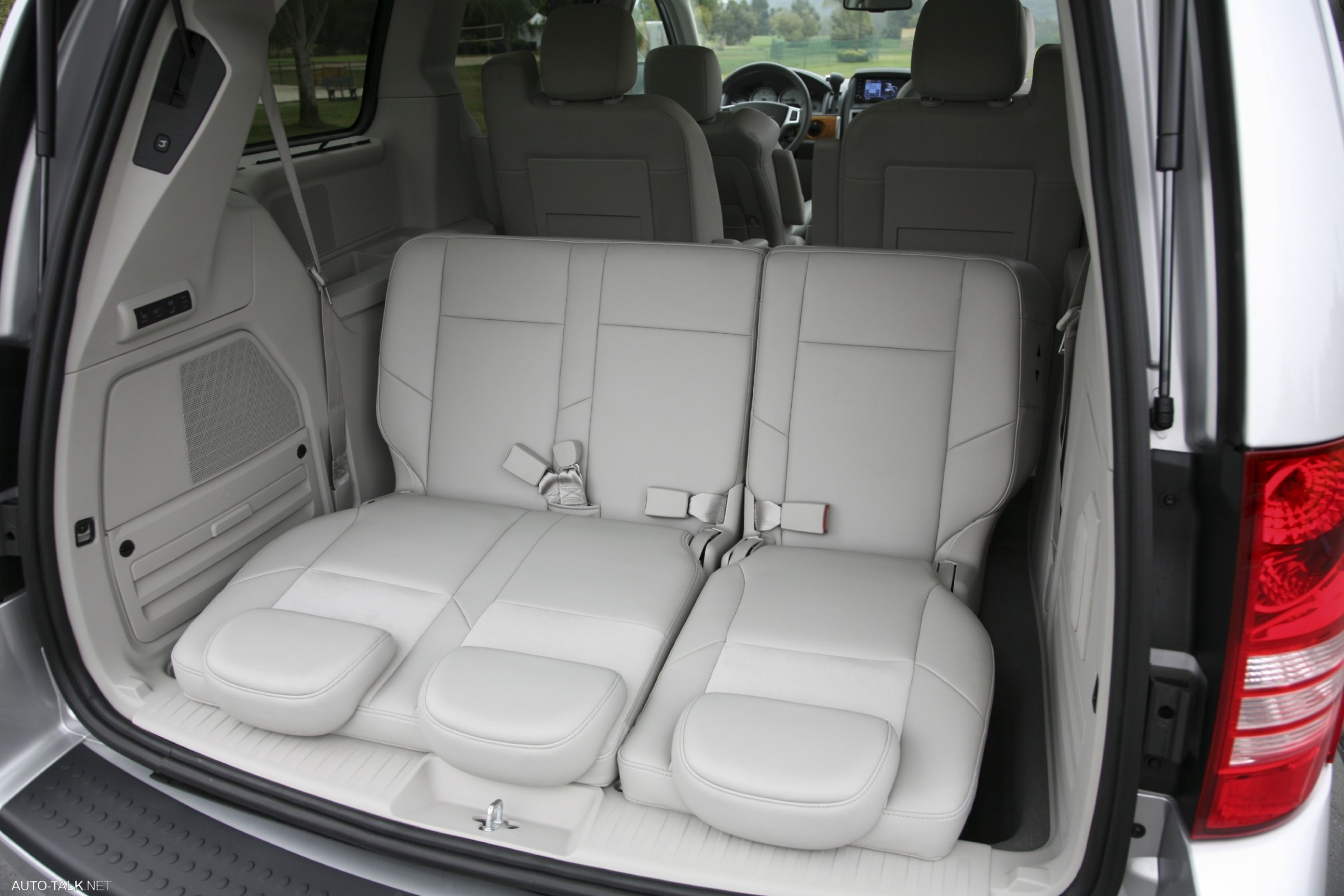 2008 Chrysler Town & Country