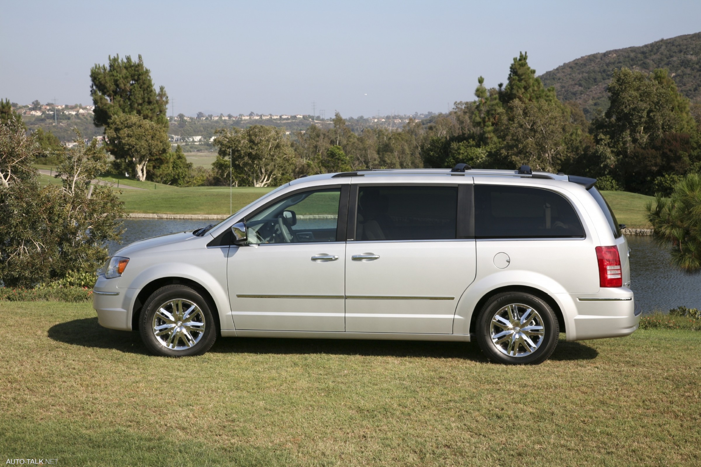 2008 Chrysler Town & Country