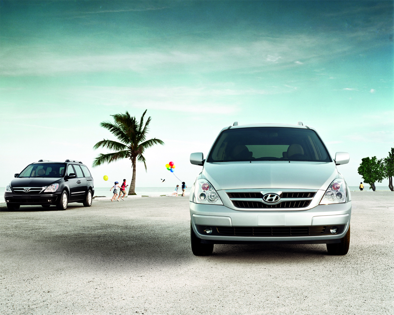 2008 Hyundai Entourage