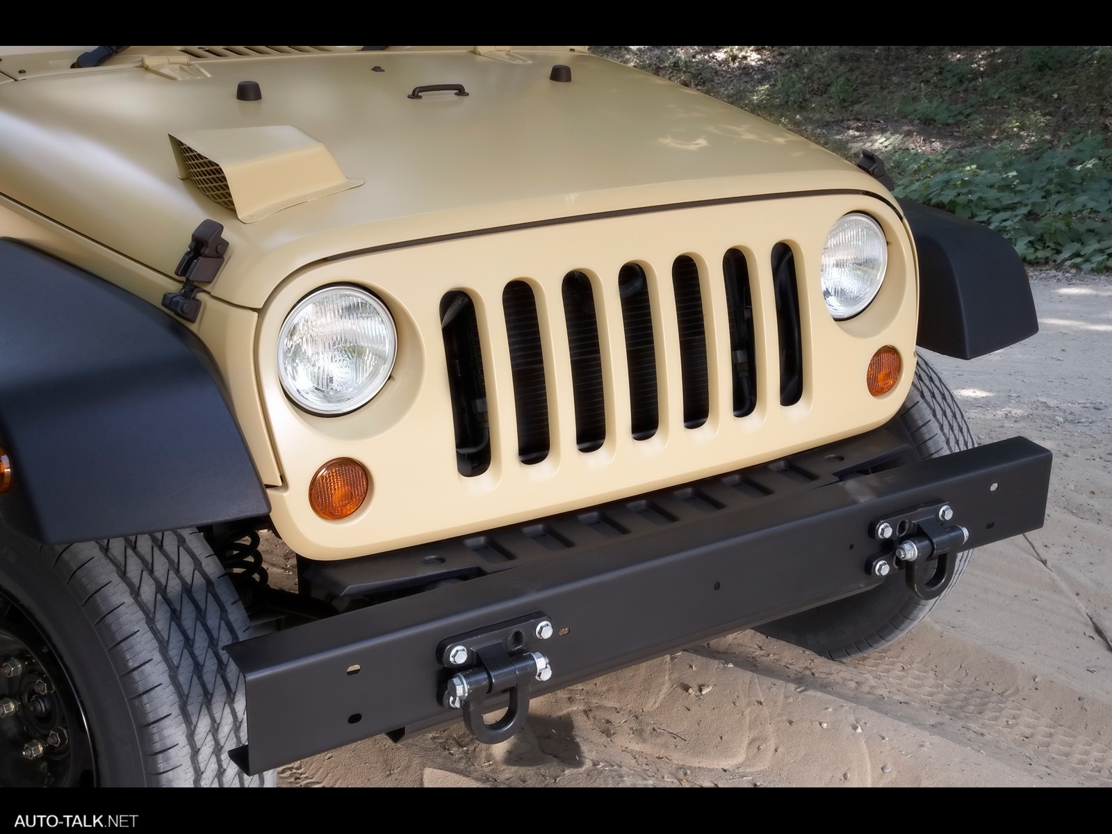 2008 Jeep J8
