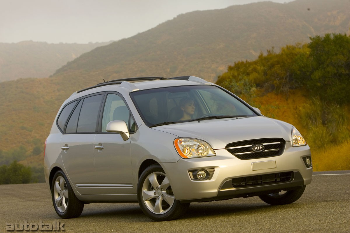 2008 Kia Rondo
