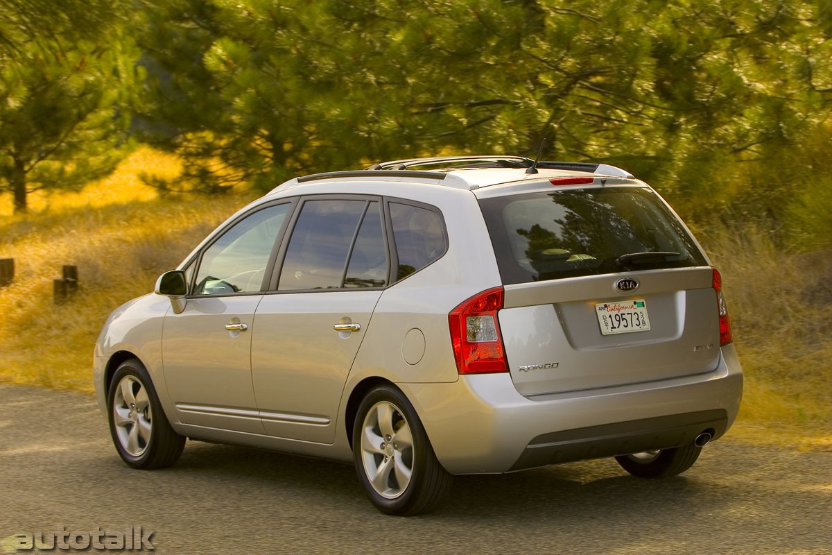 2008 Kia Rondo