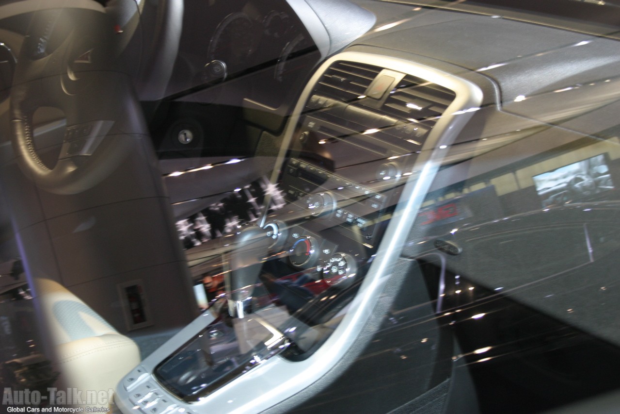 2008 Pontiac Torrent GXP - Detroit Auto Show