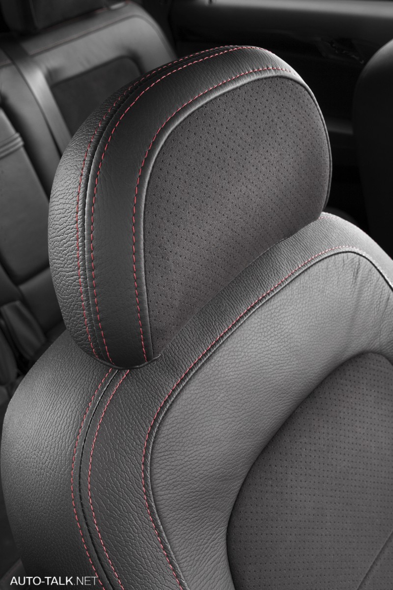 2008 Saturn VUE Red Line