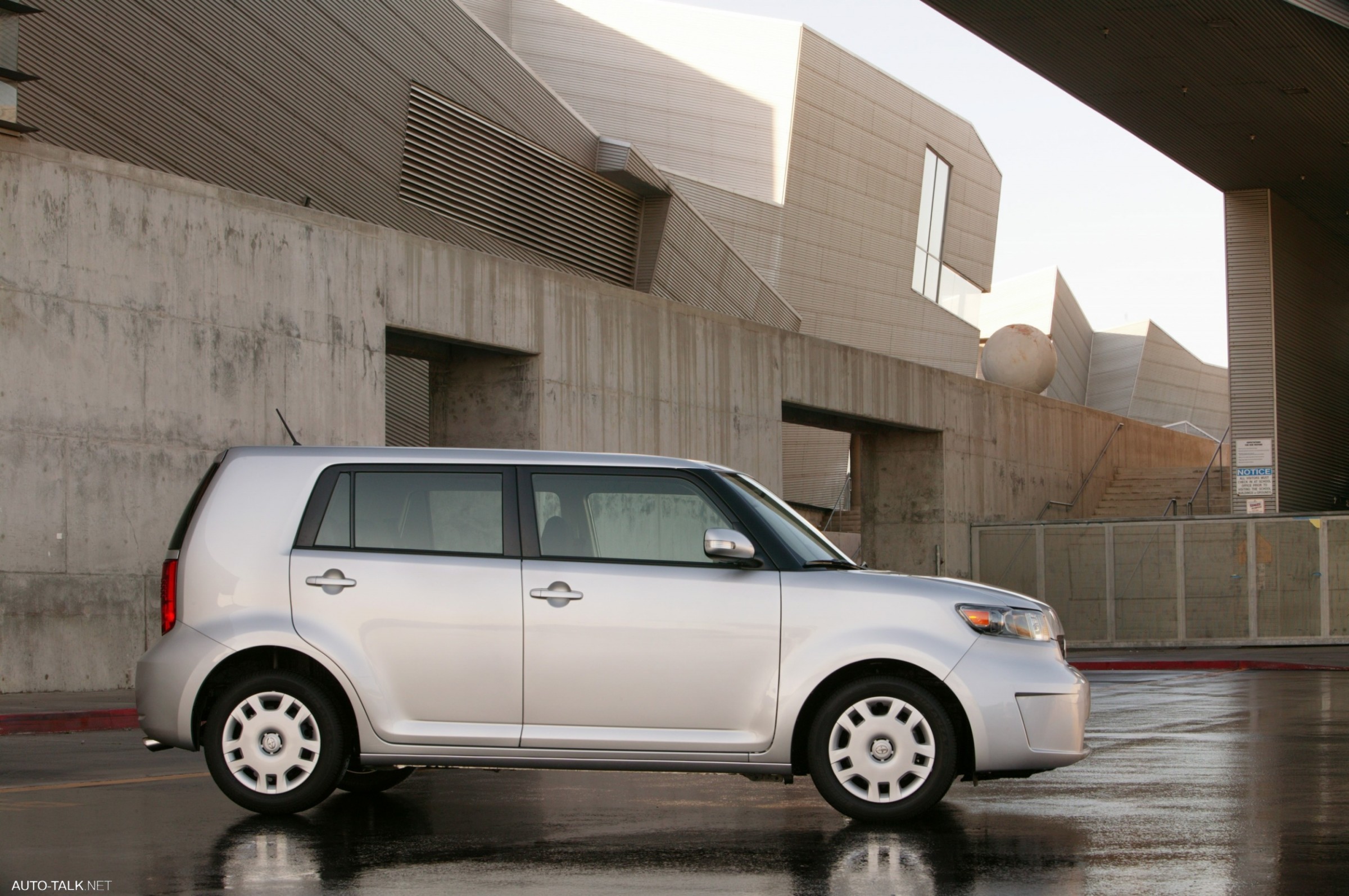 2008 Scion xB