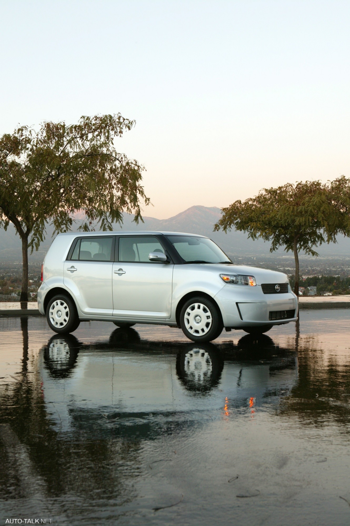 2008 Scion xB