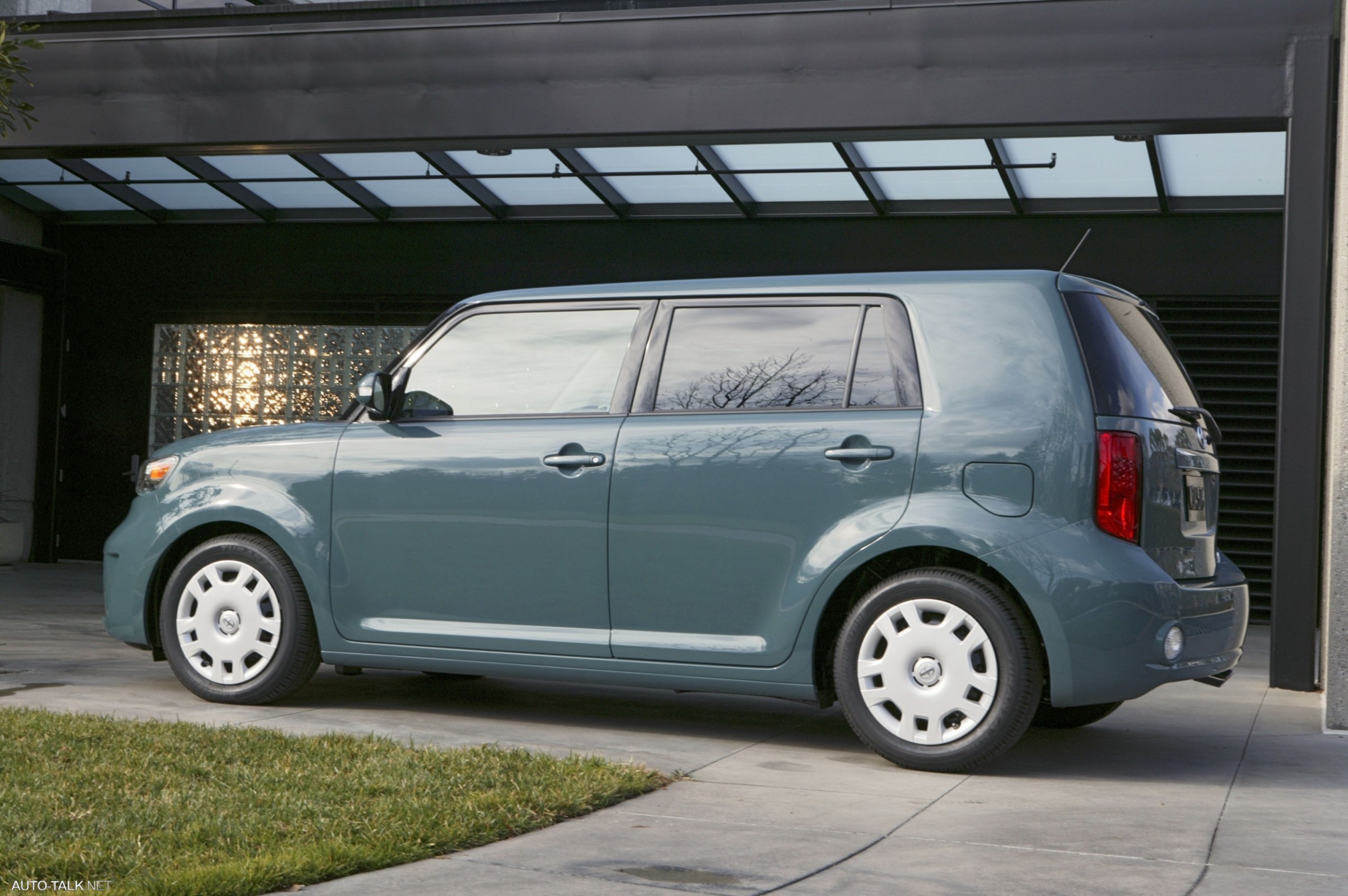 2008 Scion xB