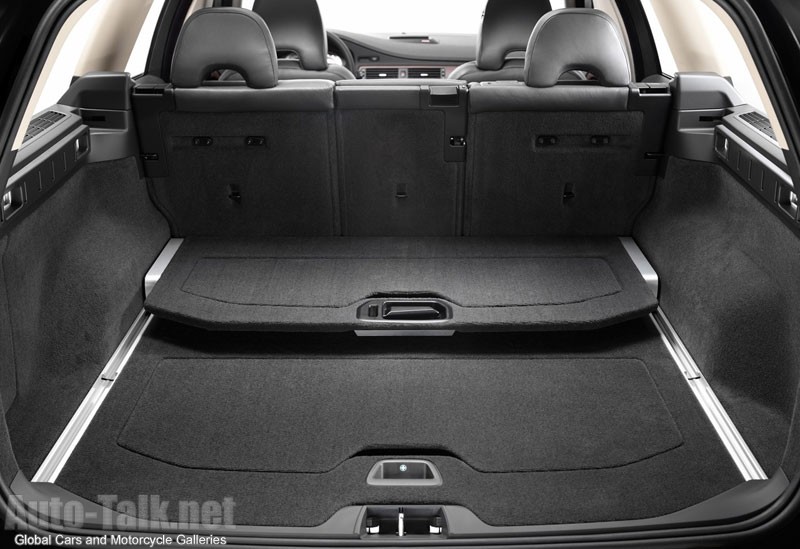 2008 Volvo V70 wagon