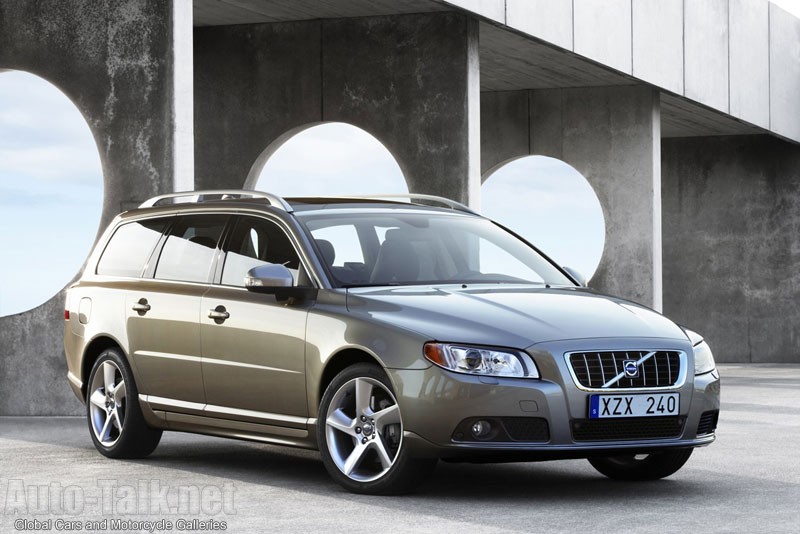 2008 Volvo V70 wagon