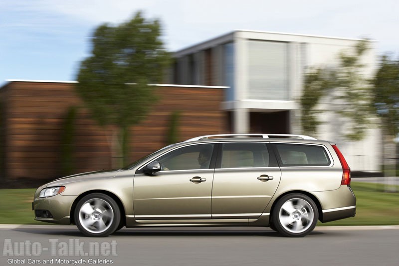 2008 Volvo V70 wagon