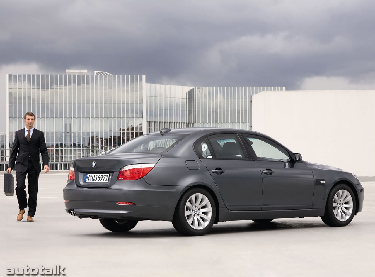 2009 BMW 5-series Security