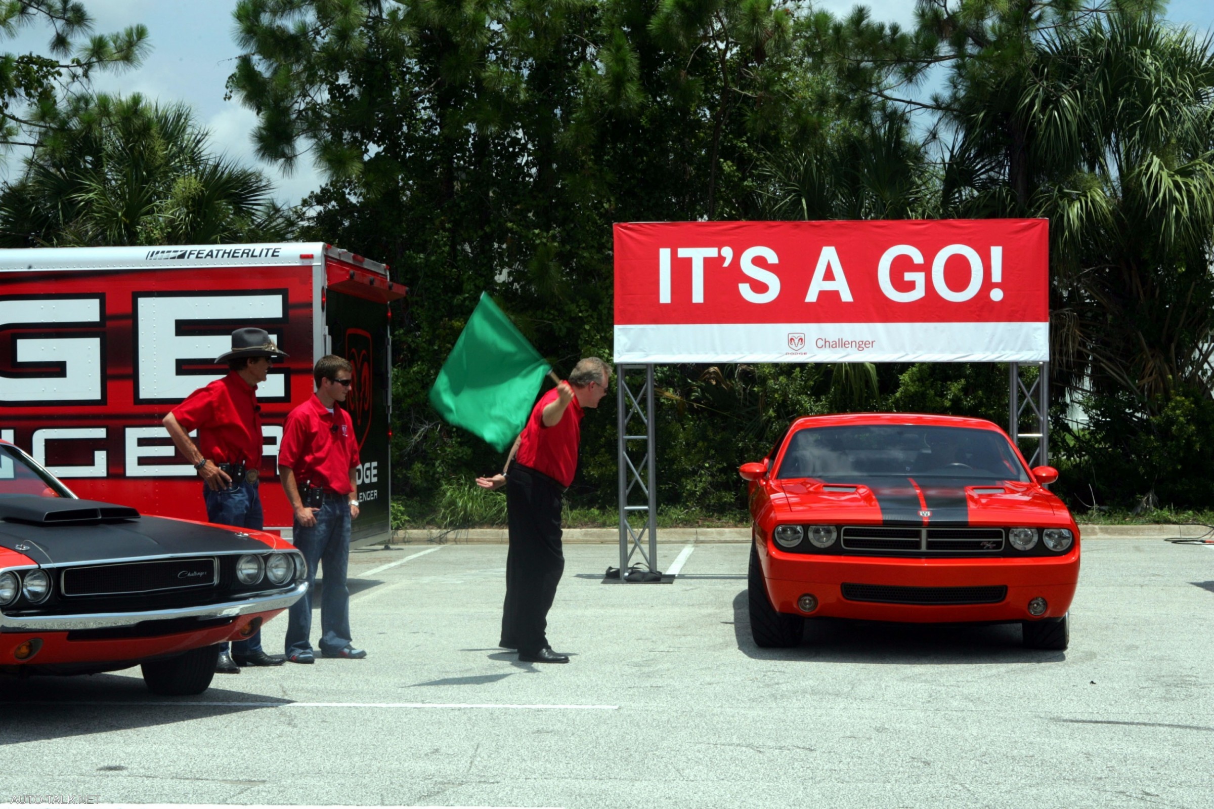 2009 Dodge Challenger Concept