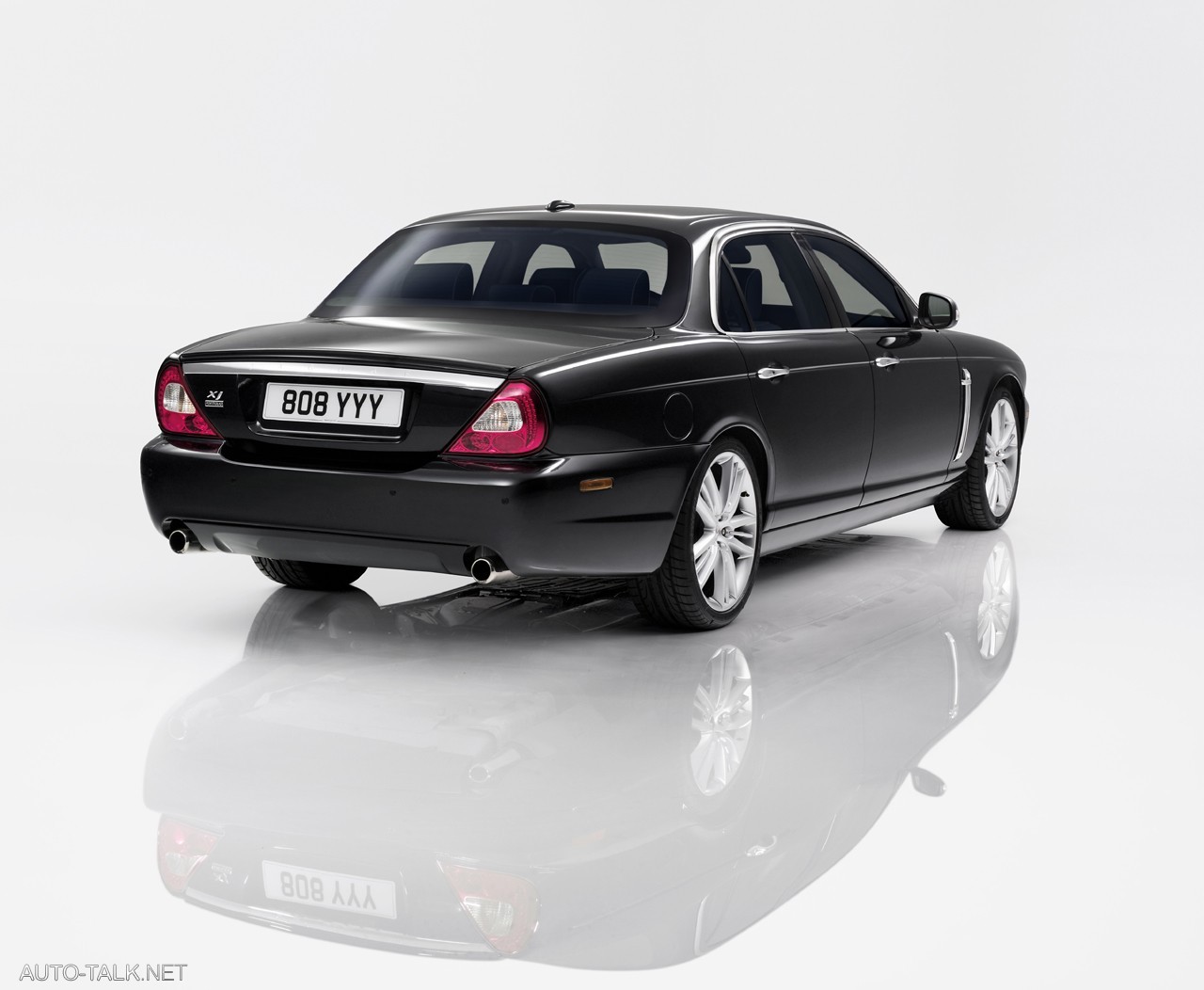 2009 Jaguar XJ Portfolio