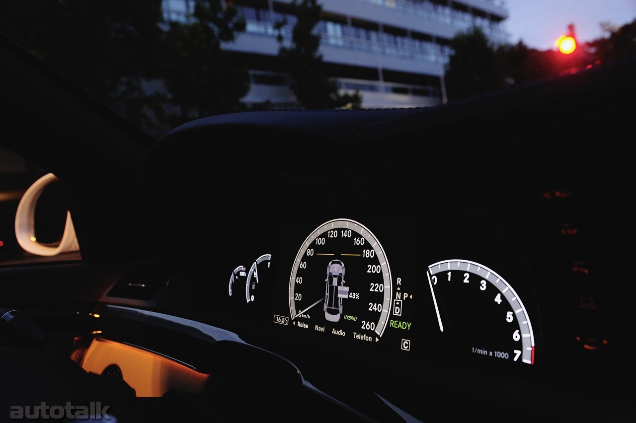 2009 Mercedes-Benz S400 BlueHYBRID