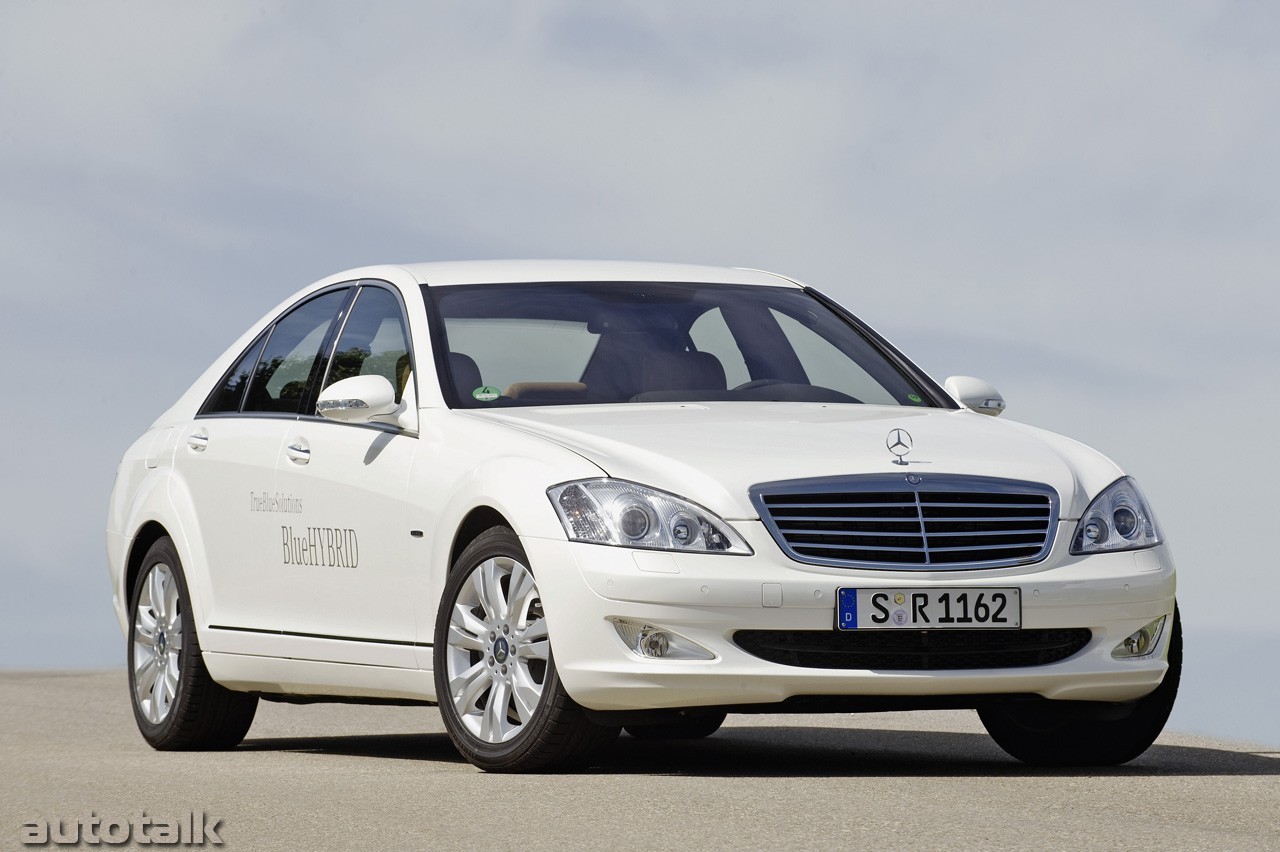 2009 Mercedes-Benz S400 BlueHYBRID