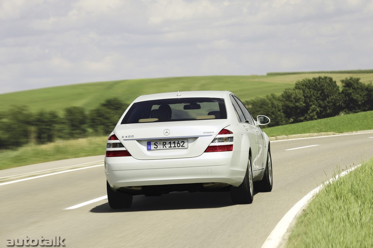 2009 Mercedes-Benz S400 BlueHYBRID