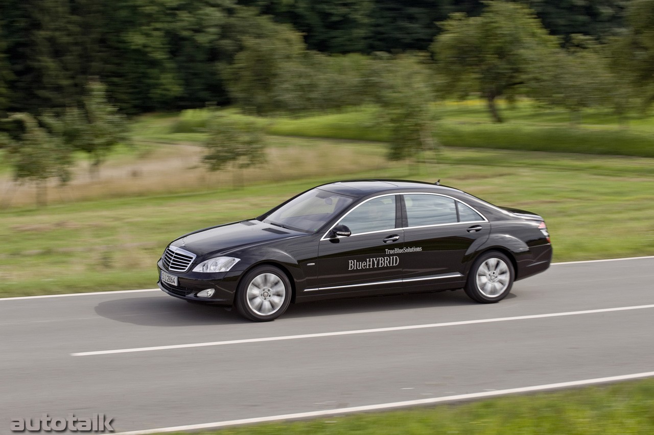 2009 Mercedes-Benz S400 BlueHYBRID
