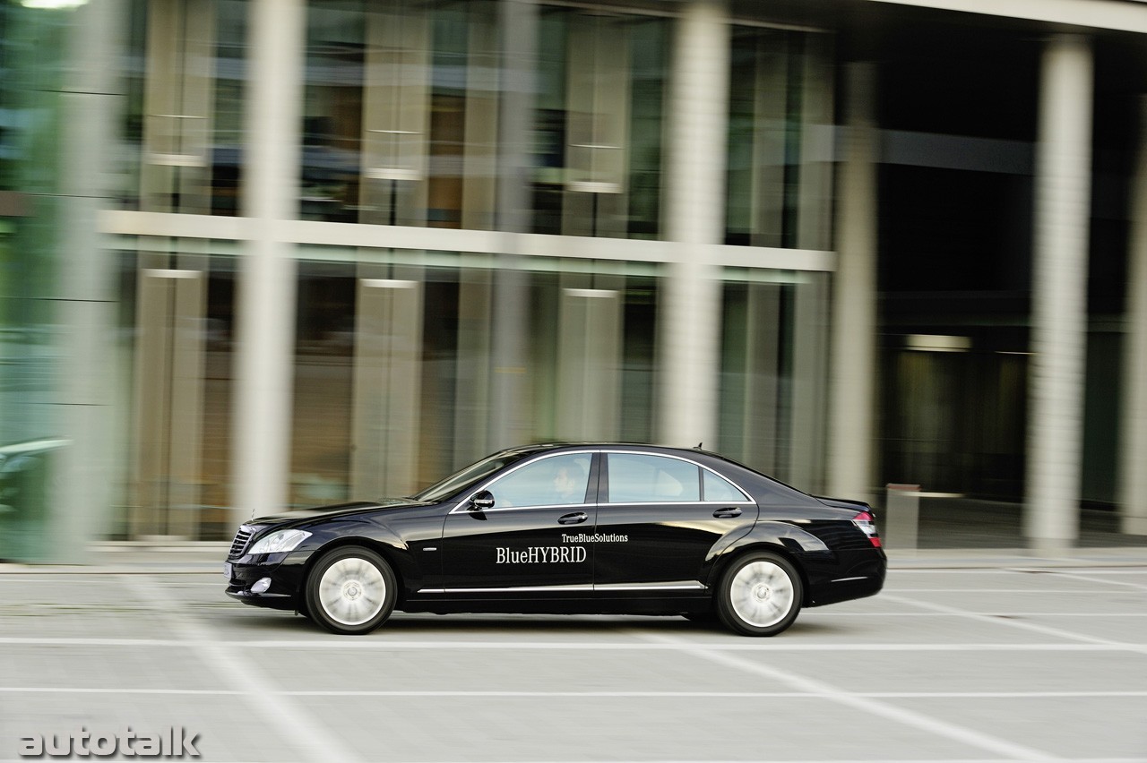 2009 Mercedes-Benz S400 BlueHYBRID