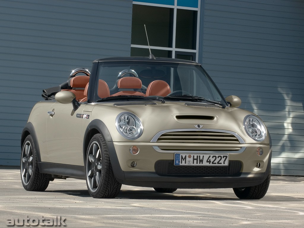 2009 MINI Cooper Convertible Sidewalk