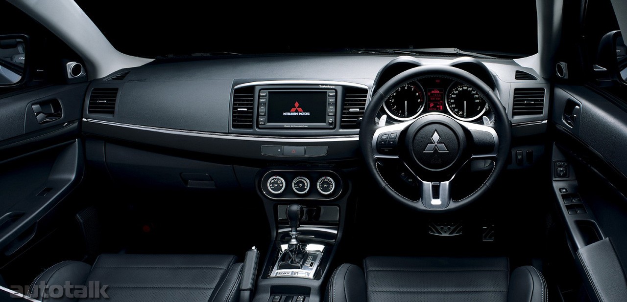 комплектация японских. Nissan cube 2003 салон. Honda airwave (gj1/gj2). Toyota roomy или ford. Nissan cube z11 салон.