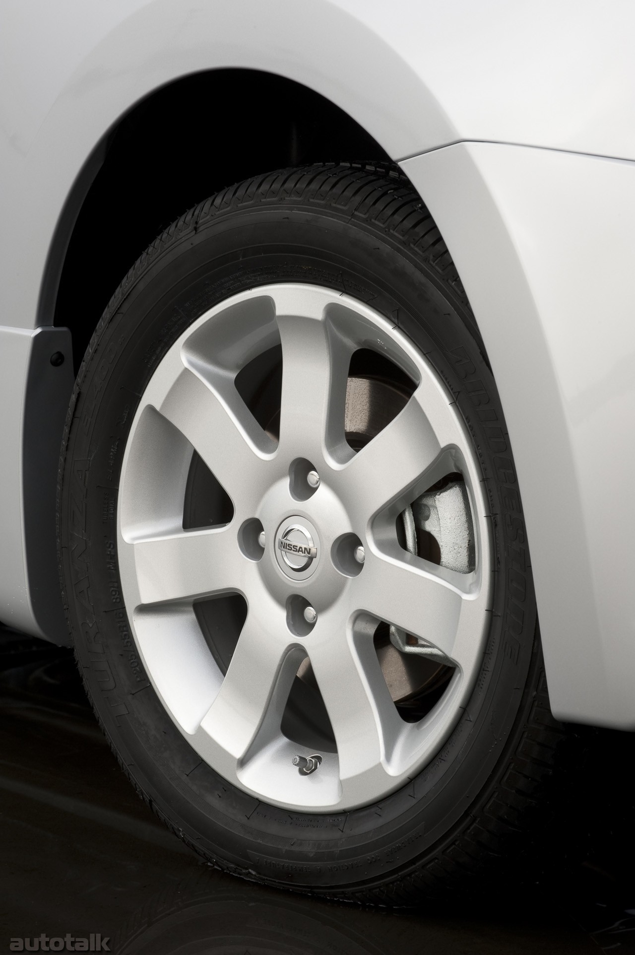 2009 Nissan Sentra FE+ 2.0 SR