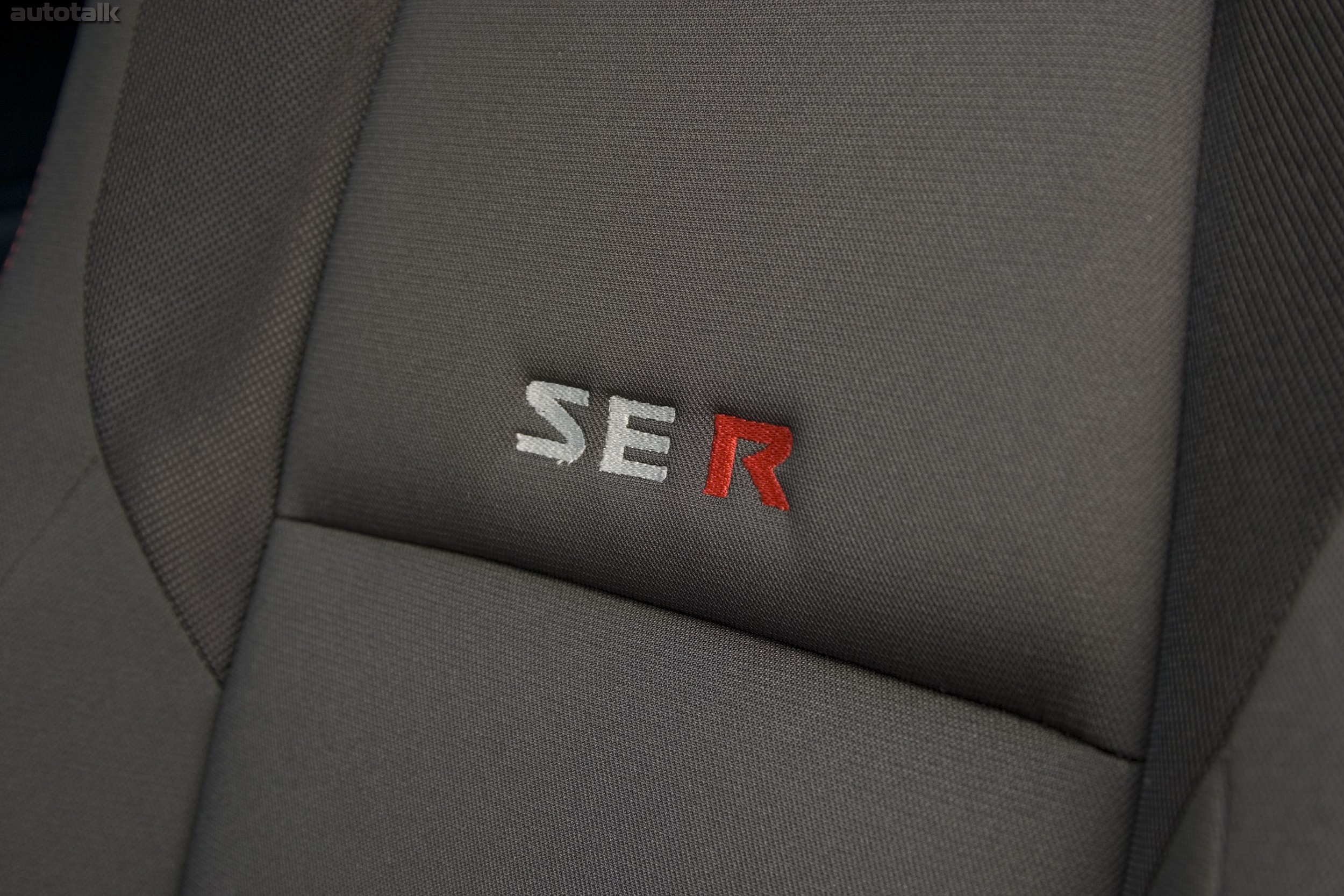 2009 Nissan Sentra SE-R