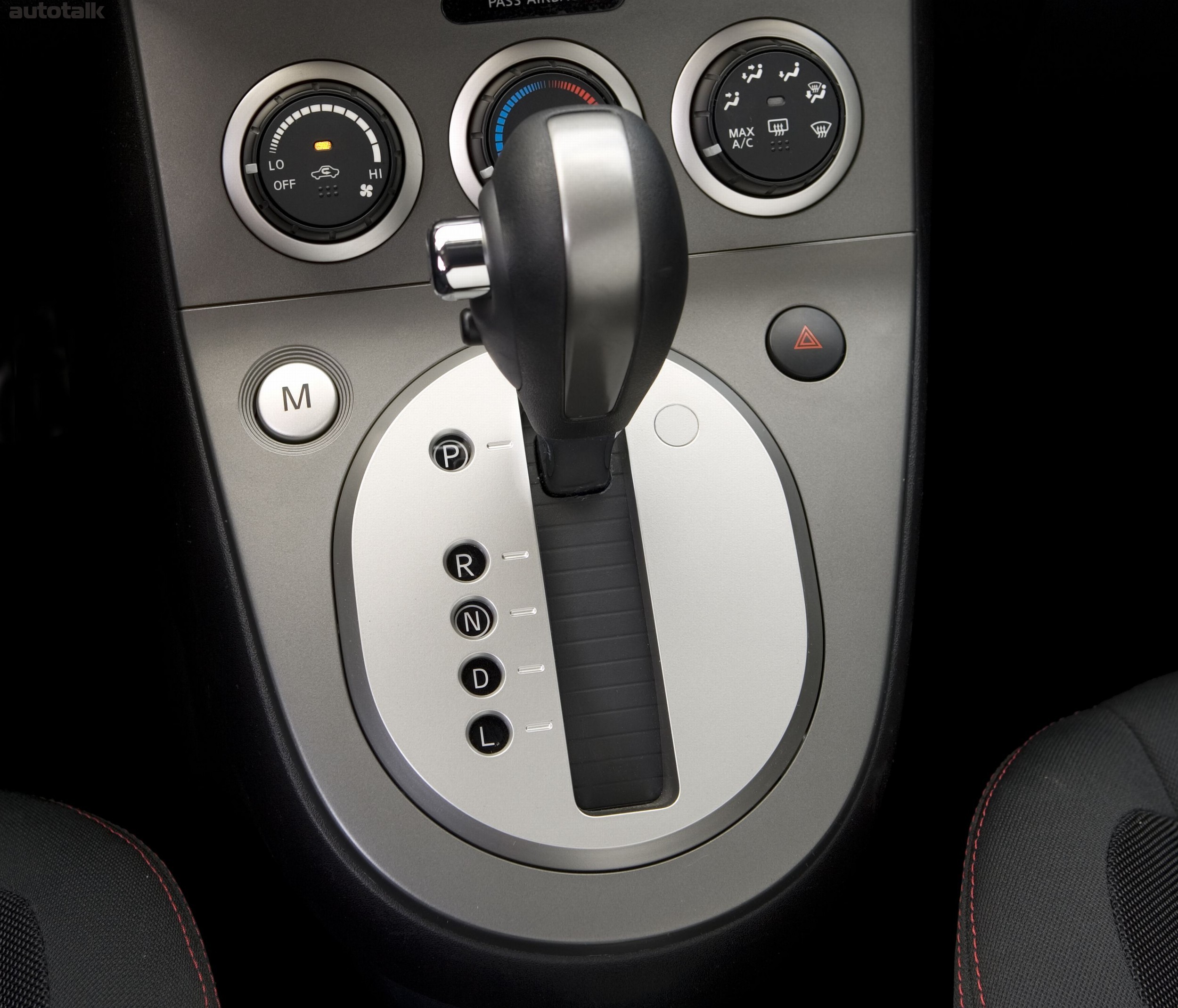 2009 Nissan Sentra SE-R