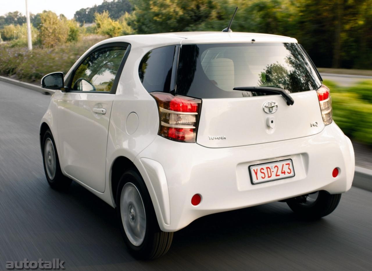 2009 Toyota iQ
